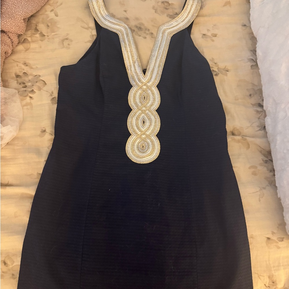 Lily Pulitizer navy shift dress